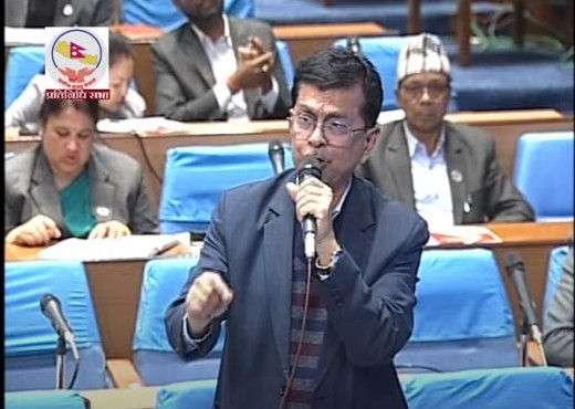 राजेन्द्र पाण्डेको प्रश्न—प्रधानमन्त्रीले मन्त्रीहरूलाई आफूखुसी मन्त्रालय चलाउने छुट दिनुभएको हो?